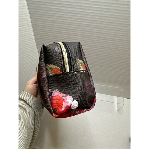 TRINA TURK‎ Black W/ Red & Pink Floral Print Travel/ Makeup/ Cosmetics Bag NWOT - Picture 6 of 11
